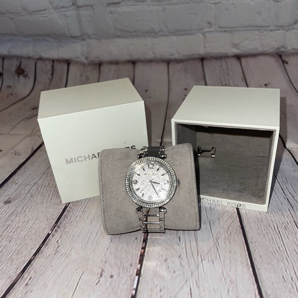 Michael Kors Watch - Picture 9 of 12